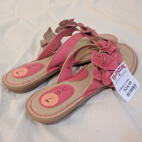 Sandals - Picture 2 of 2